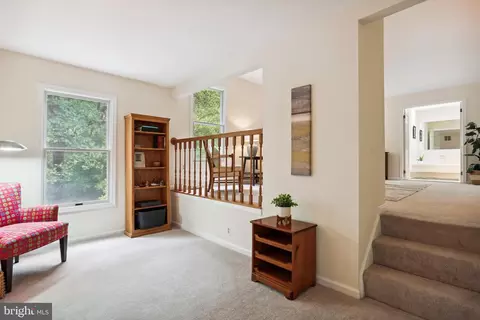 Entry Way - 608 Symphony Woods Dr, Silver Spring, MD 20901 photo 8 of 11