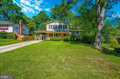 14105 Parkvale Rd, Rockville, MD 20853