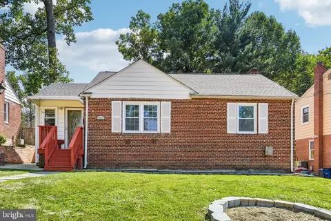 2912 Collins Ave, Silver Spring, MD 20902