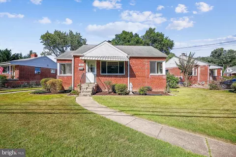 1805 Dennis Ave, Silver Spring, MD 20902