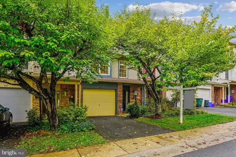 45 Cottonwood Ct, Gaithersburg, MD 20877