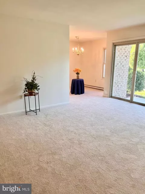 3398 Gleneagles Dr #73-2A, Silver Spring, MD 20906 photo 2