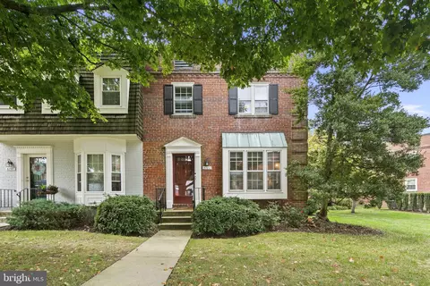 6704 Offutt Ln #197, Chevy Chase, MD 20815