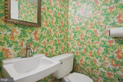 Bath - 9437 Tobin Cir, Potomac, MD 20854 photo 5 of 5