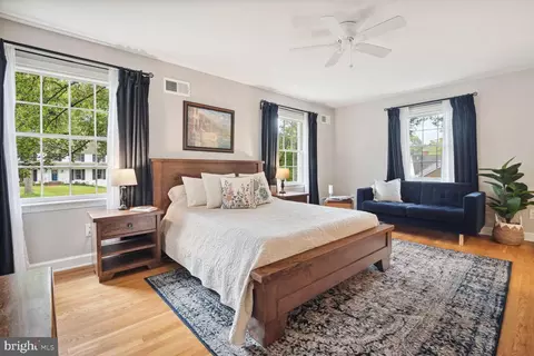 Bedroom - 9437 Tobin Cir, Potomac, MD 20854 photo 1 of 5