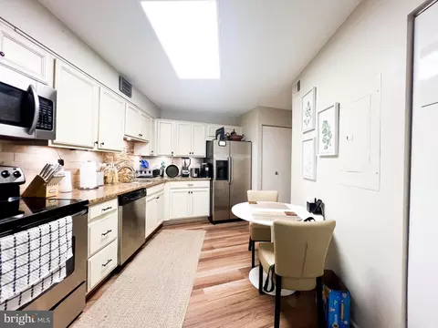 15115 Interlachen Dr #3-404, Silver Spring, MD 20906 photo 36