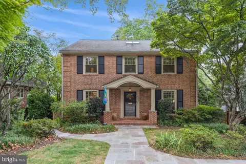 4206 Maple Ter, Chevy Chase, MD 20815