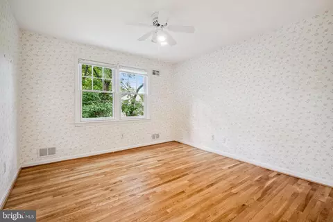 Bedroom - 4206 Maple Ter, Chevy Chase, MD 20815 photo 5 of 7