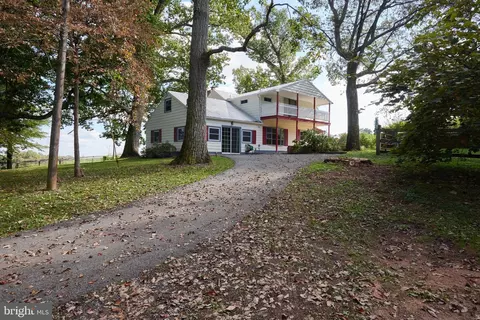 21100 Peach Tree Rd, Dickerson, MD 20842 photo 2