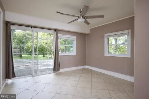 21100 Peach Tree Rd, Dickerson, MD 20842 photo 22