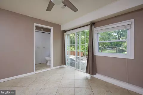21100 Peach Tree Rd, Dickerson, MD 20842 photo 23