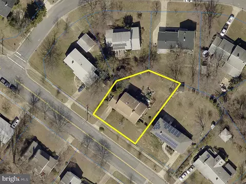 2904 Shanandale Dr, Silver Spring, MD 20904 photo 2