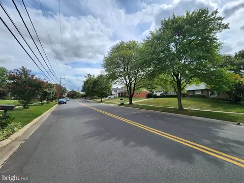2904 Shanandale Dr, Silver Spring, MD 20904 photo 9