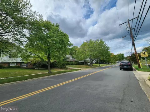 2904 Shanandale Dr, Silver Spring, MD 20904 photo 10