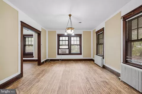 9403 Warren St, Silver Spring, MD 20910 photo 4