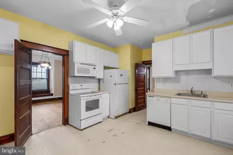 9403 Warren St, Silver Spring, MD 20910 photo 11