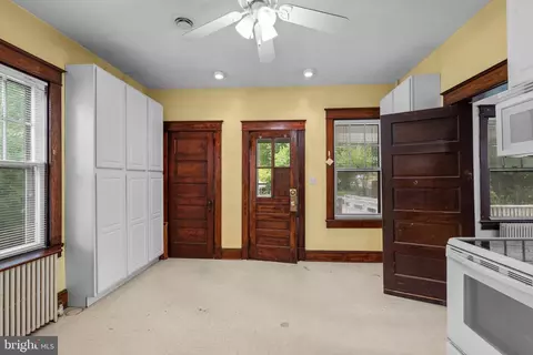 9403 Warren St, Silver Spring, MD 20910 photo 12