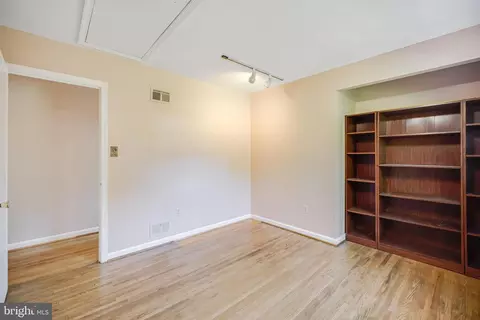 633 Whitingham Dr, Silver Spring, MD 20904 photo 39
