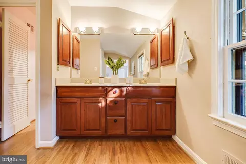 633 Whitingham Dr, Silver Spring, MD 20904 photo 33