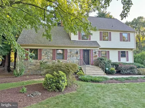633 Whitingham Dr, Silver Spring, MD 20904 photo 4