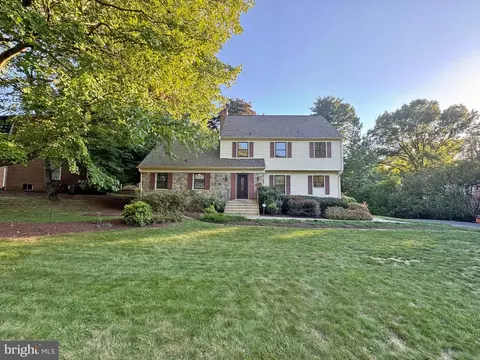 633 Whitingham Dr, Silver Spring, MD 20904 photo 2