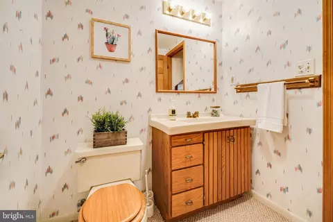 633 Whitingham Dr, Silver Spring, MD 20904 photo 53