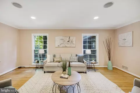 633 Whitingham Dr, Silver Spring, MD 20904 photo 9