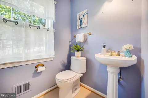 633 Whitingham Dr, Silver Spring, MD 20904 photo 29