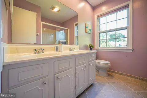 633 Whitingham Dr, Silver Spring, MD 20904 photo 45