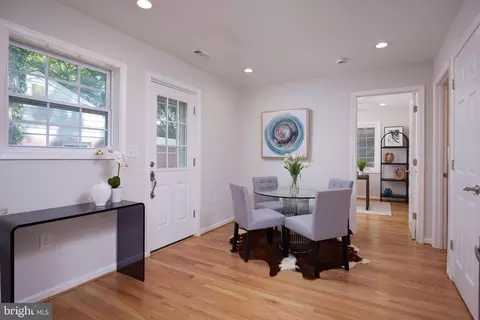 11832 Huggins Dr, Silver Spring, MD 20902 photo 12