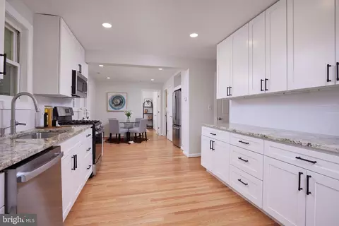 11832 Huggins Dr, Silver Spring, MD 20902 photo 11