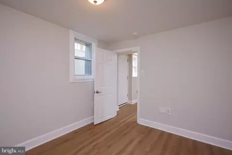 11832 Huggins Dr, Silver Spring, MD 20902 photo 29