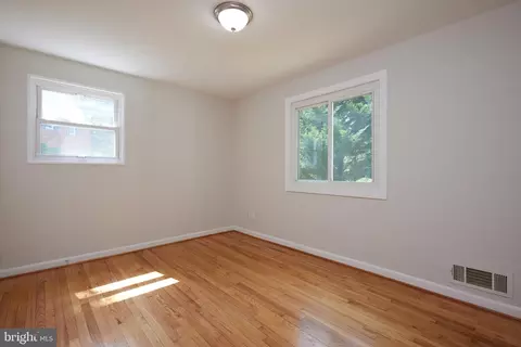 11832 Huggins Dr, Silver Spring, MD 20902 photo 21
