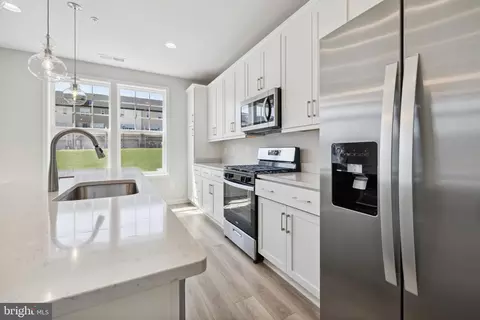 13509 Peregrine Ln, Clarksburg, MD 20871