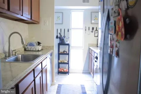 Entry Way - 3230 Hewitt Ave #1-3-B, Silver Spring, MD 20906 photo 2 of 3