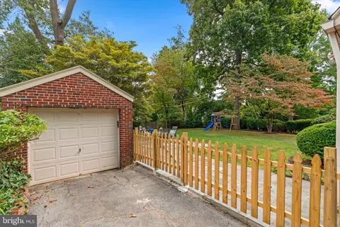 10213 Ridgemoor Dr, Silver Spring, MD 20901 photo 37