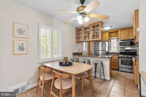 10213 Ridgemoor Dr, Silver Spring, MD 20901 photo 11