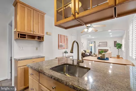 10213 Ridgemoor Dr, Silver Spring, MD 20901 photo 16