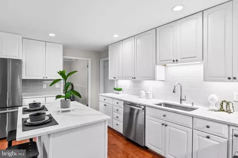 Kitchen - 13709 Turnmore Rd, Silver Spring, MD 20906 photo 3 of 8