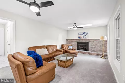 Living - 13709 Turnmore Rd, Silver Spring, MD 20906 photo 2 of 3