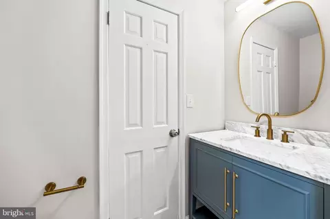Bath - 13709 Turnmore Rd, Silver Spring, MD 20906 photo 1 of 8