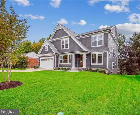 7600 Massena Rd, Bethesda, MD 20817