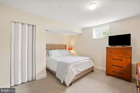 Bedroom - 401 Royalton Rd, Silver Spring, MD 20901 photo 3 of 7