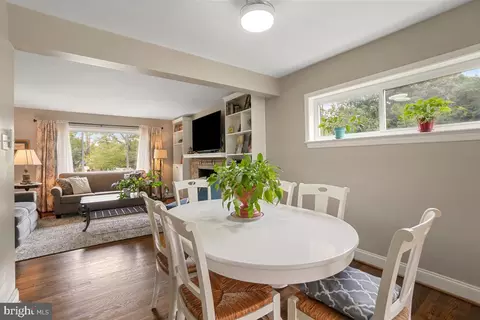 Dining - 401 Royalton Rd, Silver Spring, MD 20901 photo 1 of 2
