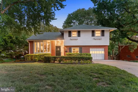 6502 Wilmett Rd, Bethesda, MD 20817