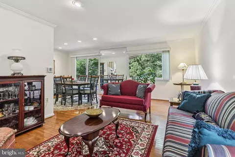 9 Winding Waye Ct, Silver Spring, MD 20902 photo 7