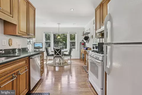 9 Winding Waye Ct, Silver Spring, MD 20902 photo 14