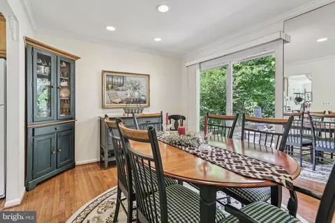 9 Winding Waye Ct, Silver Spring, MD 20902 photo 9