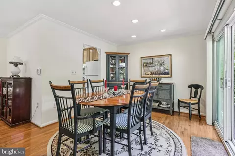 9 Winding Waye Ct, Silver Spring, MD 20902 photo 10