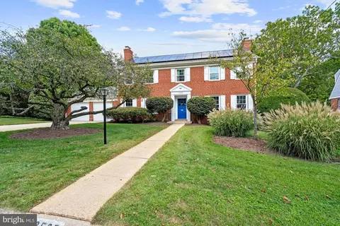 3505 Windsor Pl, Chevy Chase, MD 20815